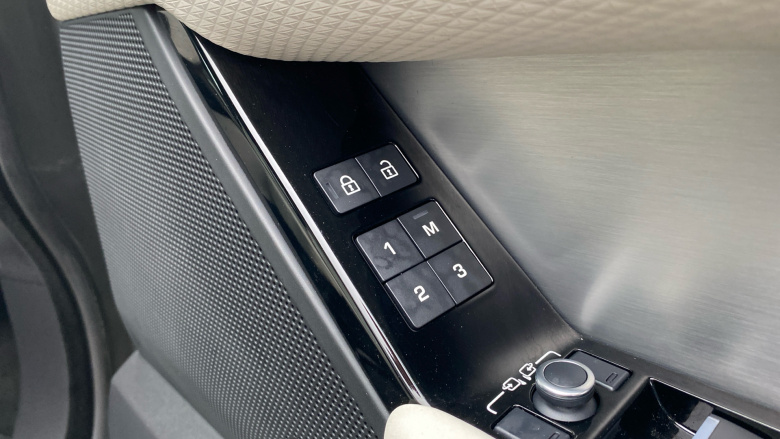 Land Rover Range Rover Velar 2.0 P250 R-Dynamic SE 5dr Auto Petrol Estate